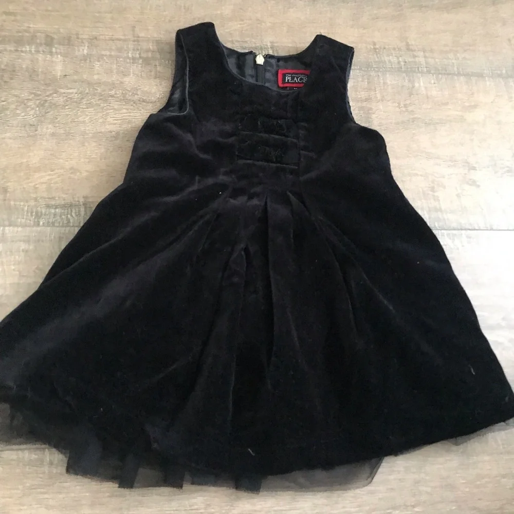 6/$25 Vintage Velvet Dress | Tulle | Formal Sleeveless Layered Holiday Party